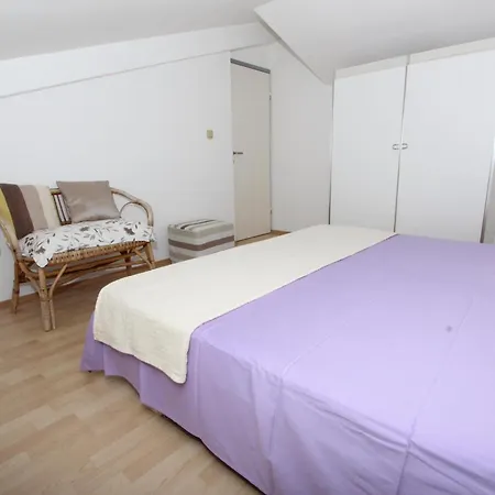And Luana 3* Ровинь